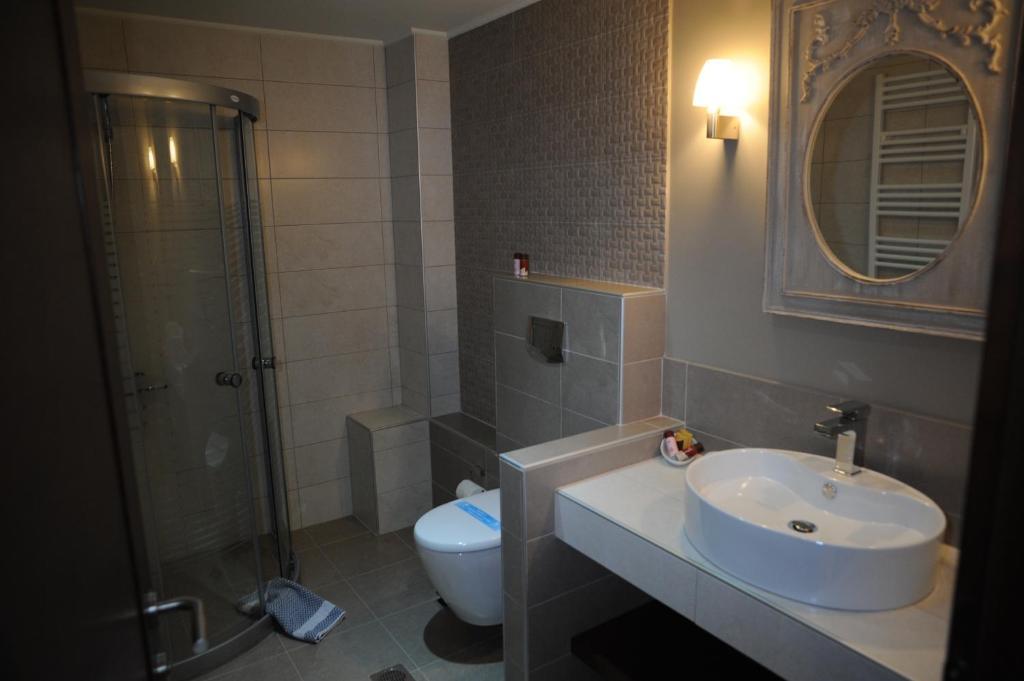 Agapi Luxury Hotel Káto Loutrákion Rom bilde