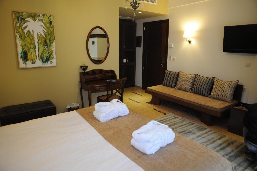 Agapi Luxury Hotel Káto Loutrákion Rom bilde