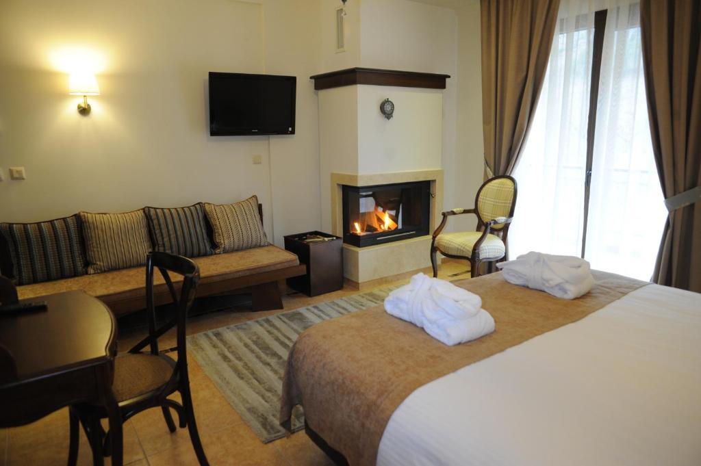 Agapi Luxury Hotel Káto Loutrákion Rom bilde