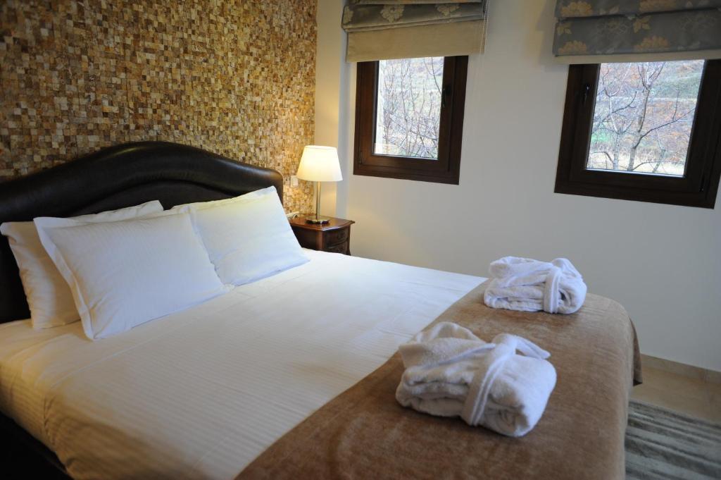 Agapi Luxury Hotel Káto Loutrákion Rom bilde